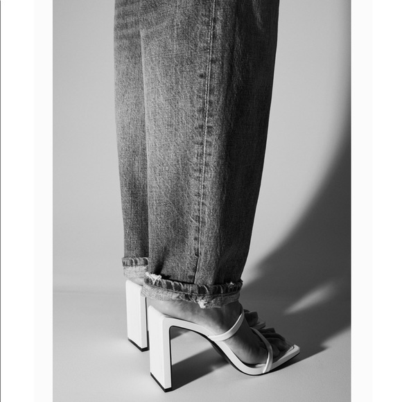 RARE Zara Minimalist Strappy Leather Heeled Sandal - Picture 13 of 16